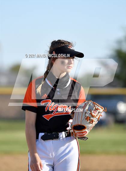 Thumbnail 2 in Illini Bluffs @ Havana photogallery.