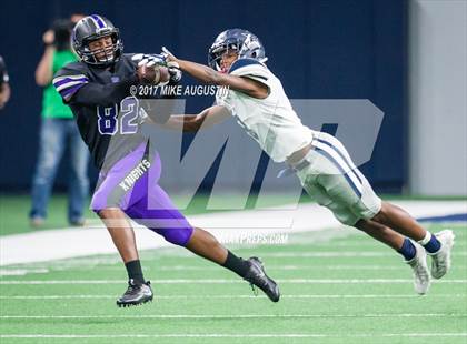 Thumbnail 2 in Lone Star @ Independence photogallery.