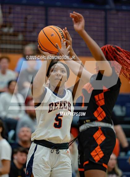 Thumbnail 1 in Stratford @ Beech photogallery.