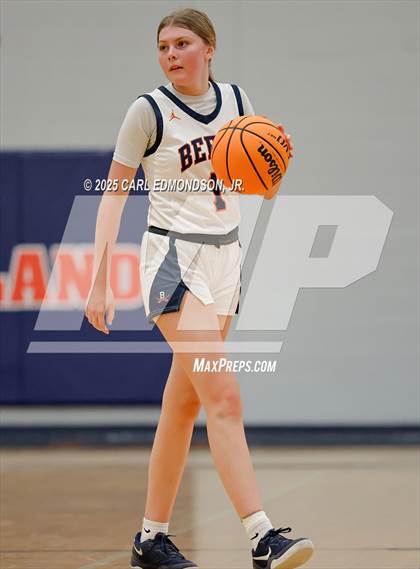 Thumbnail 1 in Stratford @ Beech photogallery.