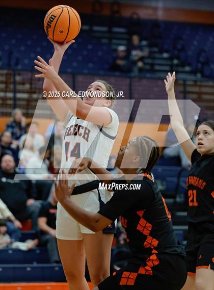 Thumbnail 1 in Stratford @ Beech photogallery.