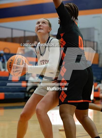 Thumbnail 2 in Stratford @ Beech photogallery.