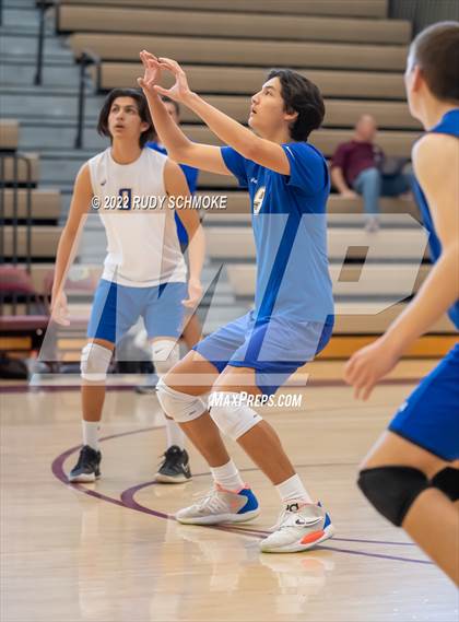 Thumbnail 1 in Grossmont vs. Morse (CIF SDS D2 Chmpionship) photogallery.