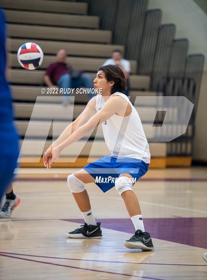 Thumbnail 2 in Grossmont vs. Morse (CIF SDS D2 Chmpionship) photogallery.