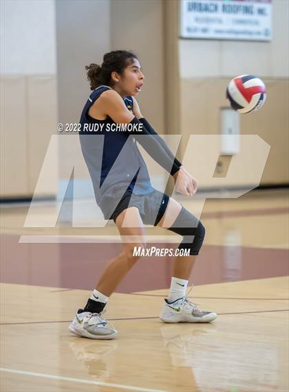Thumbnail 2 in Grossmont vs. Morse (CIF SDS D2 Chmpionship) photogallery.