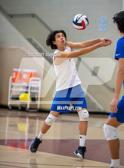Thumbnail 2 in Grossmont vs. Morse (CIF SDS D2 Chmpionship) photogallery.