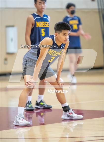 Thumbnail 2 in Grossmont vs. Morse (CIF SDS D2 Chmpionship) photogallery.