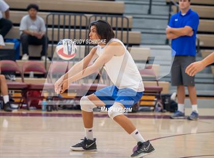 Thumbnail 2 in Grossmont vs. Morse (CIF SDS D2 Chmpionship) photogallery.