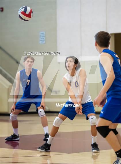 Thumbnail 2 in Grossmont vs. Morse (CIF SDS D2 Chmpionship) photogallery.