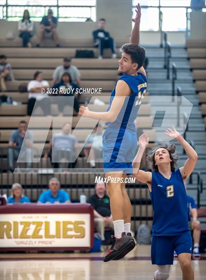 Thumbnail 1 in Grossmont vs. Morse (CIF SDS D2 Chmpionship) photogallery.
