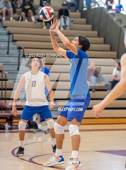 Thumbnail 3 in Grossmont vs. Morse (CIF SDS D2 Chmpionship) photogallery.