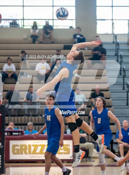 Thumbnail 3 in Grossmont vs. Morse (CIF SDS D2 Chmpionship) photogallery.
