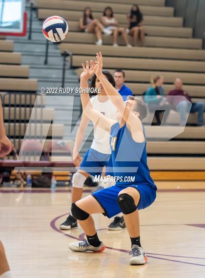 Thumbnail 3 in Grossmont vs. Morse (CIF SDS D2 Chmpionship) photogallery.