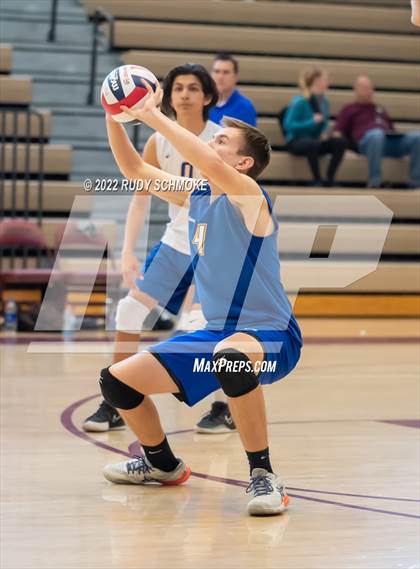 Thumbnail 3 in Grossmont vs. Morse (CIF SDS D2 Chmpionship) photogallery.
