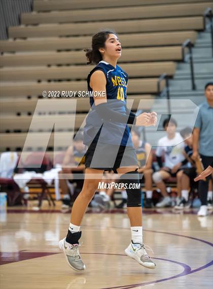 Thumbnail 3 in Grossmont vs. Morse (CIF SDS D2 Chmpionship) photogallery.