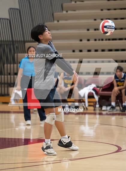 Thumbnail 3 in Grossmont vs. Morse (CIF SDS D2 Chmpionship) photogallery.
