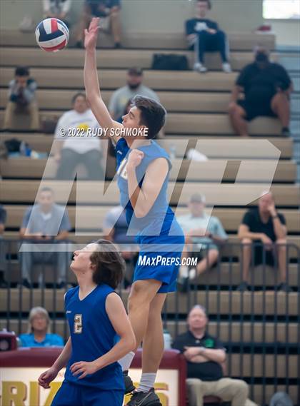 Thumbnail 3 in Grossmont vs. Morse (CIF SDS D2 Chmpionship) photogallery.