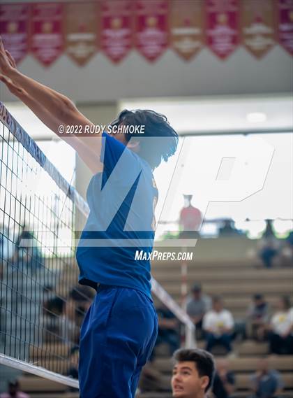 Thumbnail 3 in Grossmont vs. Morse (CIF SDS D2 Chmpionship) photogallery.