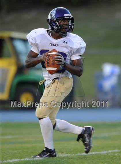 Thumbnail 1 in Islip @ Rocky Point photogallery.