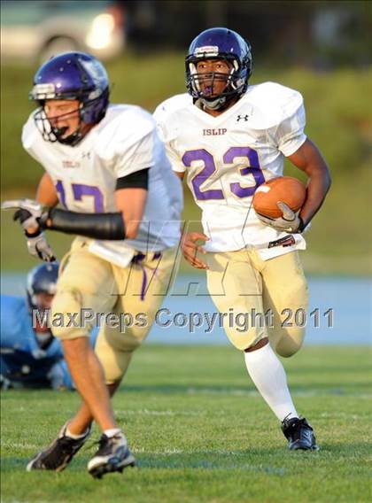 Thumbnail 2 in Islip @ Rocky Point photogallery.