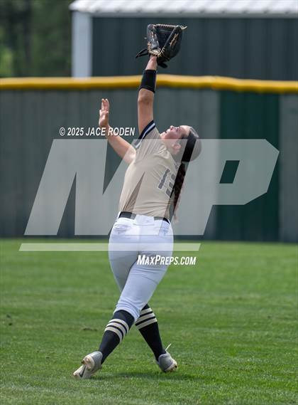 Thumbnail 3 in Kirbyville @ Woodville  (UIL Region 3A D2 Bi-District Playoff Game 2) photogallery.