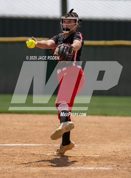 Thumbnail 1 in Kirbyville @ Woodville  (UIL Region 3A D2 Bi-District Playoff Game 2) photogallery.