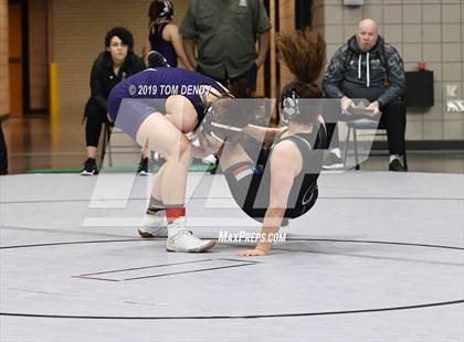 Thumbnail 2 in UIL 6A District 9 Championships photogallery.