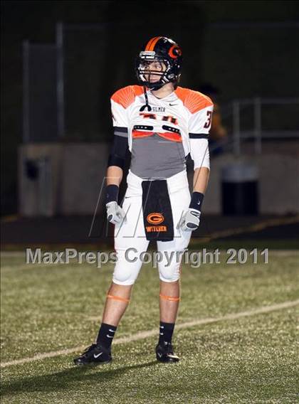 Thumbnail 3 in Van vs. Gilmer (3A Region 2 Area Playoffs) photogallery.