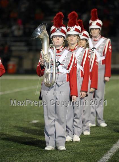 Thumbnail 1 in Van vs. Gilmer (3A Region 2 Area Playoffs) photogallery.