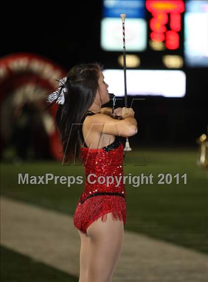 Thumbnail 3 in Van vs. Gilmer (3A Region 2 Area Playoffs) photogallery.
