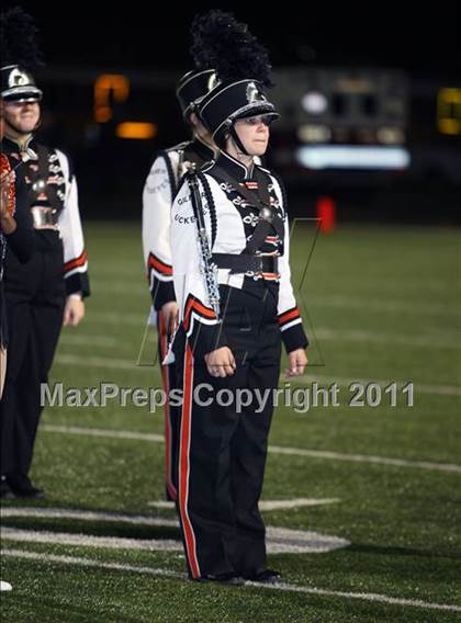 Thumbnail 1 in Van vs. Gilmer (3A Region 2 Area Playoffs) photogallery.