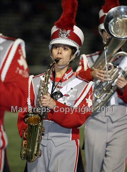 Thumbnail 1 in Van vs. Gilmer (3A Region 2 Area Playoffs) photogallery.