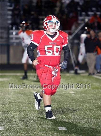 Thumbnail 1 in Van vs. Gilmer (3A Region 2 Area Playoffs) photogallery.