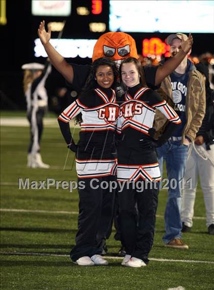 Thumbnail 1 in Van vs. Gilmer (3A Region 2 Area Playoffs) photogallery.