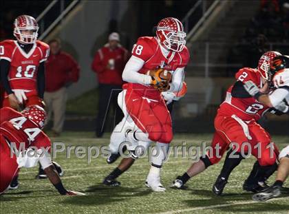Thumbnail 3 in Van vs. Gilmer (3A Region 2 Area Playoffs) photogallery.