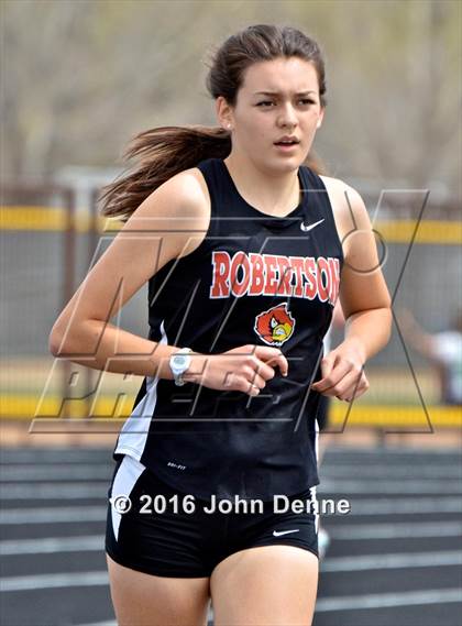 Thumbnail 1 in Taos Tiger Relays photogallery.