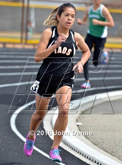 Thumbnail 3 in Taos Tiger Relays photogallery.