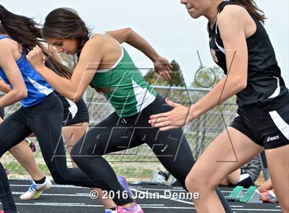 Thumbnail 3 in Taos Tiger Relays photogallery.