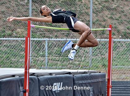 Thumbnail 1 in Taos Tiger Relays photogallery.