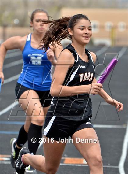 Thumbnail 1 in Taos Tiger Relays photogallery.
