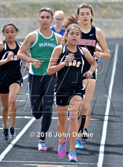 Thumbnail 1 in Taos Tiger Relays photogallery.