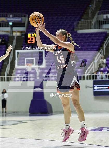 Thumbnail 3 in Pine View vs Mountain Crest (UHSAA 4A Quarterfinal) photogallery.