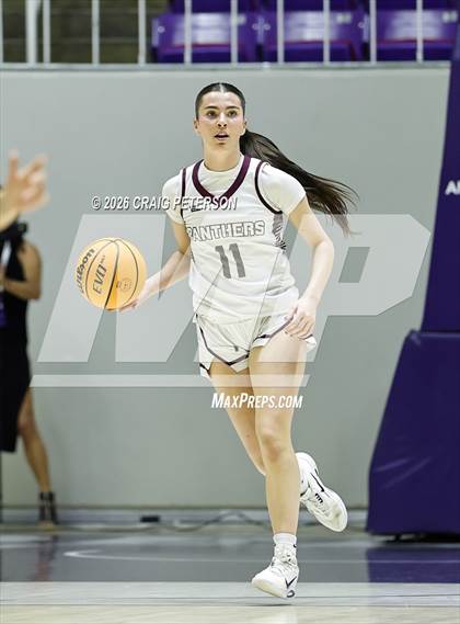 Thumbnail 1 in Pine View vs Mountain Crest (UHSAA 4A Quarterfinal) photogallery.
