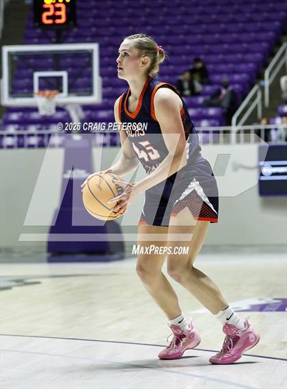 Thumbnail 2 in Pine View vs Mountain Crest (UHSAA 4A Quarterfinal) photogallery.