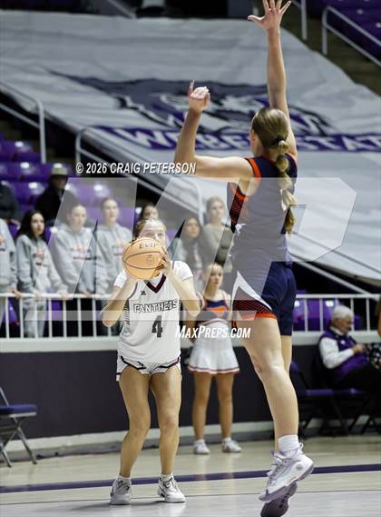 Thumbnail 2 in Pine View vs Mountain Crest (UHSAA 4A Quarterfinal) photogallery.
