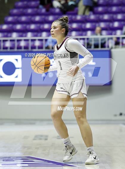 Thumbnail 3 in Pine View vs Mountain Crest (UHSAA 4A Quarterfinal) photogallery.