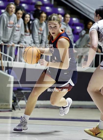 Thumbnail 2 in Pine View vs Mountain Crest (UHSAA 4A Quarterfinal) photogallery.