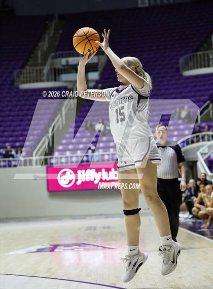 Thumbnail 1 in Pine View vs Mountain Crest (UHSAA 4A Quarterfinal) photogallery.