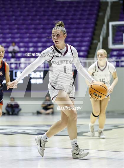 Thumbnail 1 in Pine View vs Mountain Crest (UHSAA 4A Quarterfinal) photogallery.