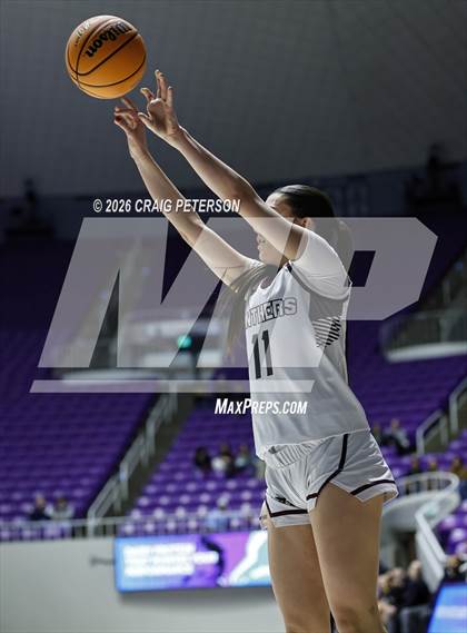 Thumbnail 2 in Pine View vs Mountain Crest (UHSAA 4A Quarterfinal) photogallery.